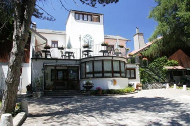Lh Albergo Il Paradiso Pescasseroli Dış mekan fotoğraf