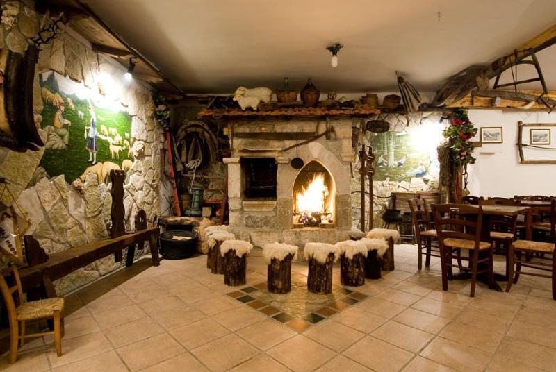 Lh Albergo Il Paradiso Pescasseroli Dış mekan fotoğraf