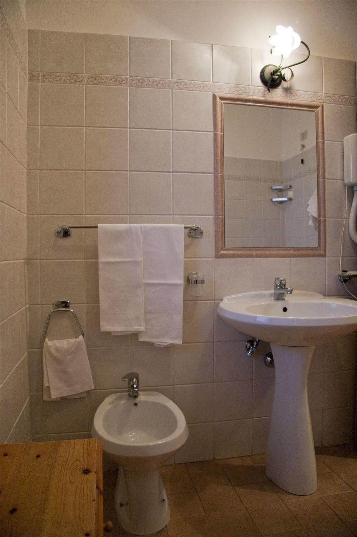 Lh Albergo Il Paradiso Pescasseroli Dış mekan fotoğraf