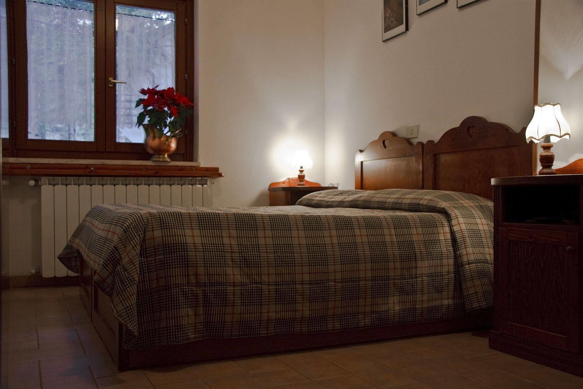 Lh Albergo Il Paradiso Pescasseroli Dış mekan fotoğraf