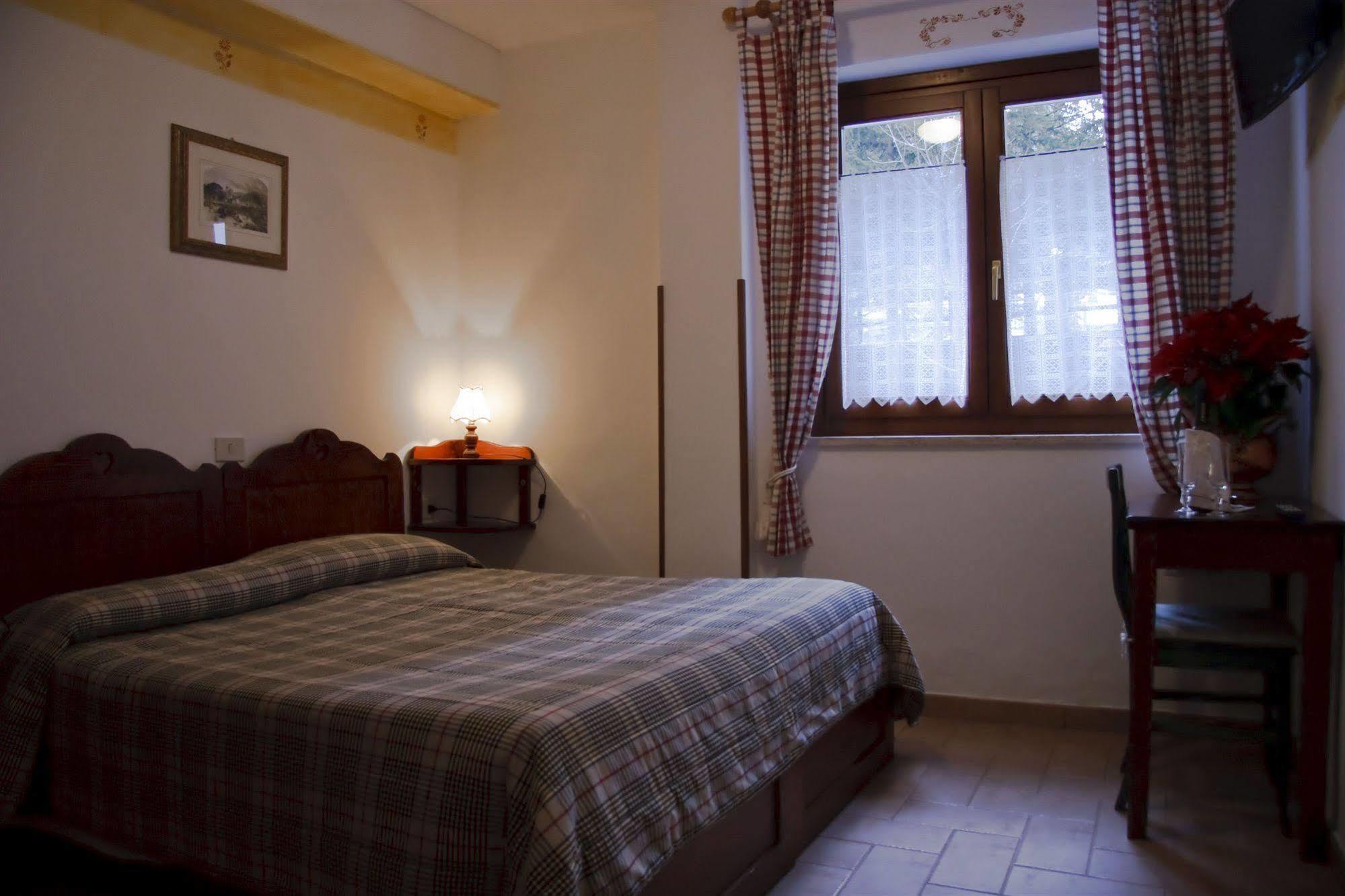 Lh Albergo Il Paradiso Pescasseroli Dış mekan fotoğraf